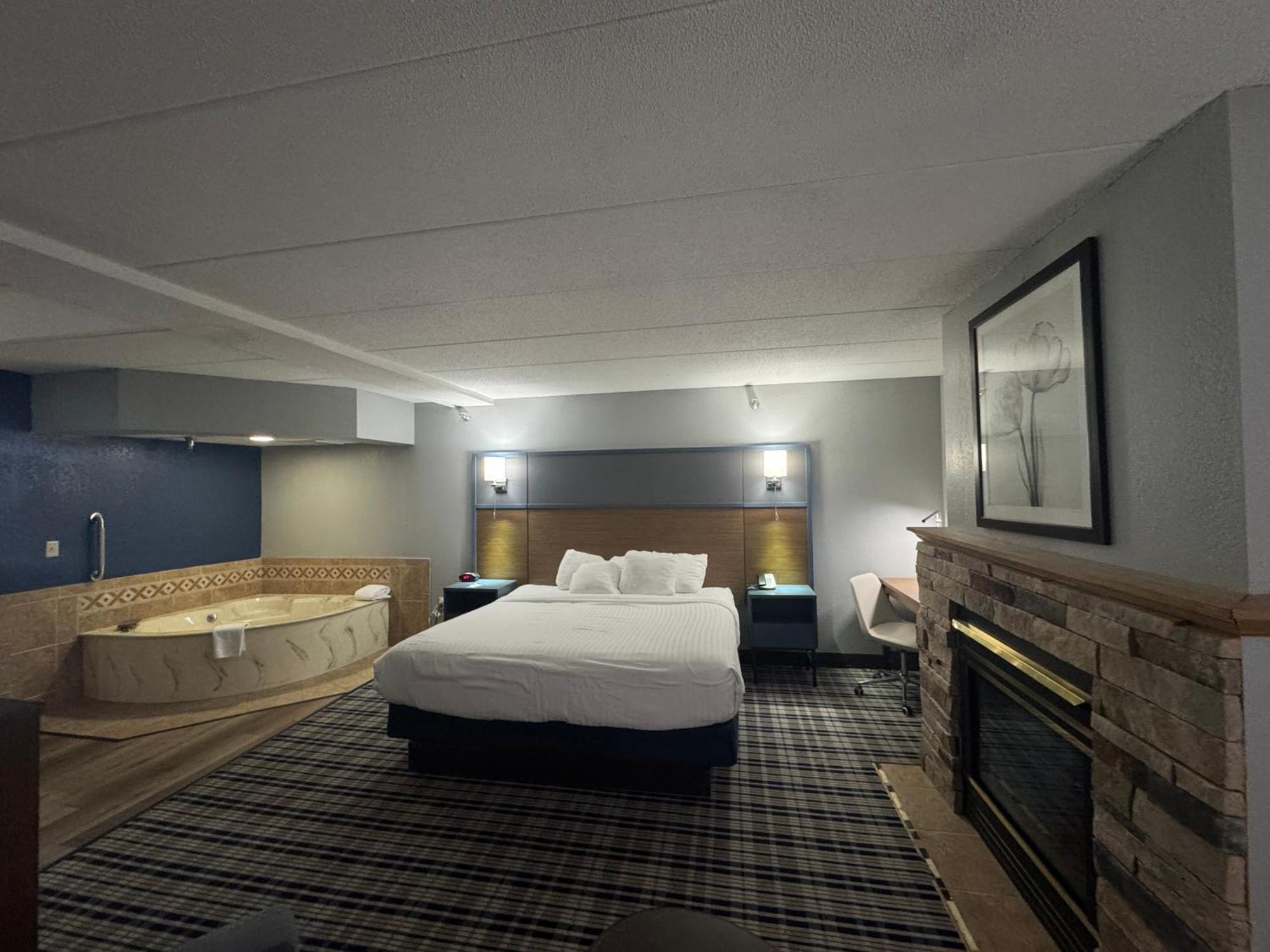 Americinn By Wyndham Албърт Лий Екстериор снимка